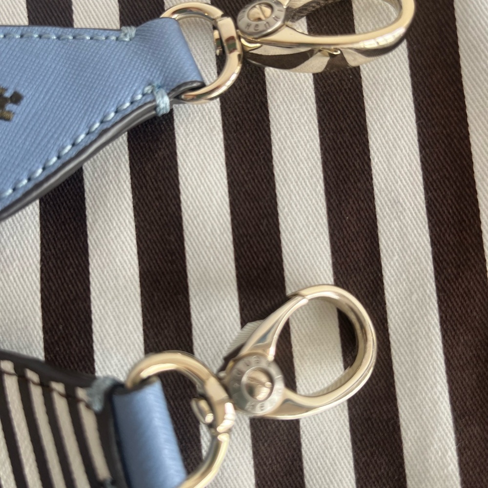 Blue and Red Patterned Tie - Picture 3 of 3